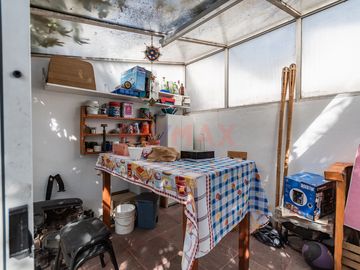 Casa 4 amb. en San Andres con Jardin - Muy Buena