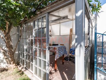 Casa 4 amb. en San Andres con Jardin - Muy Buena