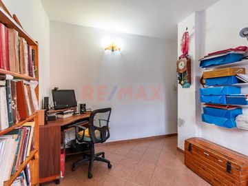 Casa 4 amb. en San Andres con Jardin - Muy Buena