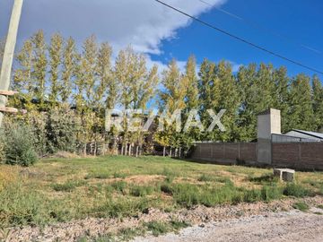 Terreno Venta 325m2 casi sobre ruta 7 Centenario