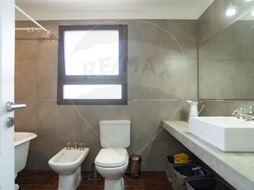 Casa moderna en venta City Bell 3 dormitorios