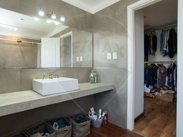 Casa moderna en venta City Bell 3 dormitorios
