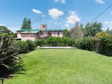 Casa moderna en venta City Bell 3 dormitorios