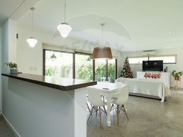 Casa moderna en venta City Bell 3 dormitorios