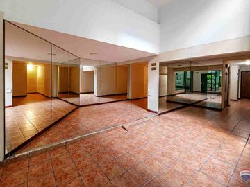 DEPARTAMENTO EN VENTA 3 AMBIENTES BALCON COCHERA