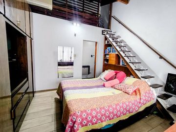 CASA EN EXCELENTE ESTADO DE 4 DORMITORIOS.TOLOSA
