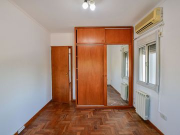 Casa en venta en City Bell POSIBLE APTO BANCO