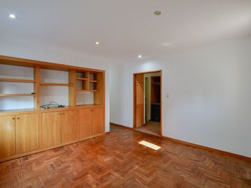 Casa en venta en City Bell POSIBLE APTO BANCO