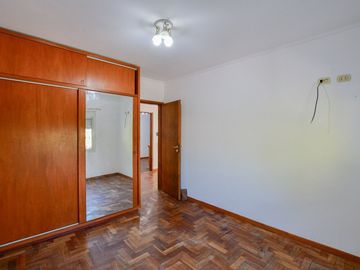 Casa en venta en City Bell POSIBLE APTO BANCO