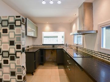 Casa en venta en City Bell POSIBLE APTO BANCO