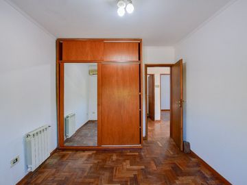Casa en venta en City Bell POSIBLE APTO BANCO