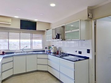 Venta Departamento Semipiso  Av. Mitre Avellaneda