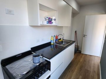 DEPARTAMENTO 2 AMBIENTES VENTA PATERNAL COCHERA