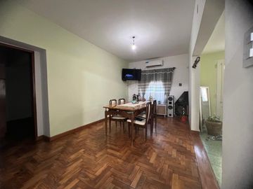 CASA 3 AMBIENTES VENTA GUERNICA CON DEPARTAMENTO