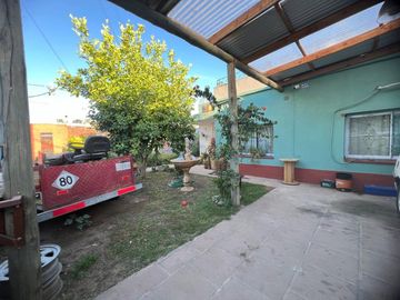 CASA 3 AMBIENTES VENTA GUERNICA CON DEPARTAMENTO