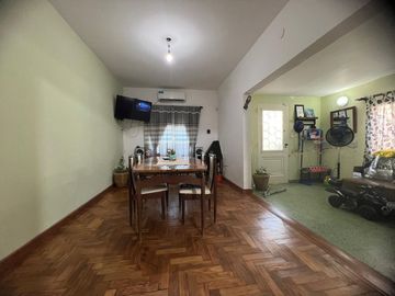 CASA 3 AMBIENTES VENTA GUERNICA CON DEPARTAMENTO
