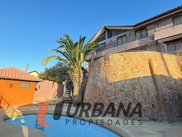 OPORTUNIDAD! HERMOSA Y AMPLIA CASA EN LA HERRADURA