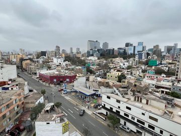 DPTO AMOBLADO Y EQUIPADO FINAMENTE  Y GRAN ESTACIONAMIENTO
