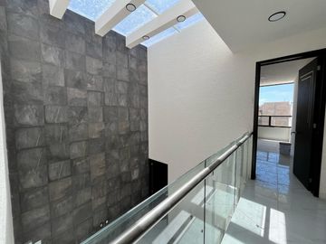 Casa en venta en Lomas de Banthí, SJR, Querétaro.