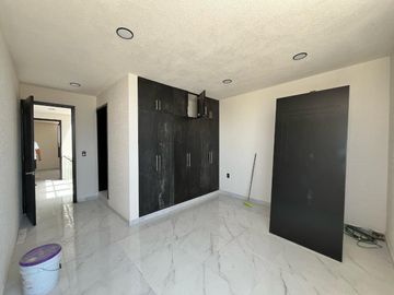 Casa en venta en Lomas de Banthí, SJR, Querétaro.