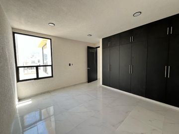 Casa en venta en Lomas de Banthí, SJR, Querétaro.
