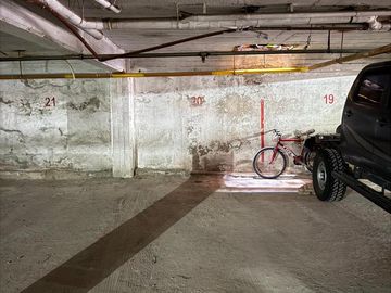 Monoambiente con patio + cochera en Córdoba al 1100, Zona Centro