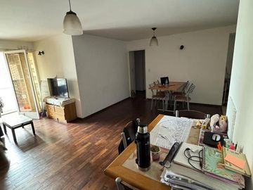 Departamento en Nueva Córdoba de 2 Dormitorios 2 Baños con balcón y amplio Living-Comedor