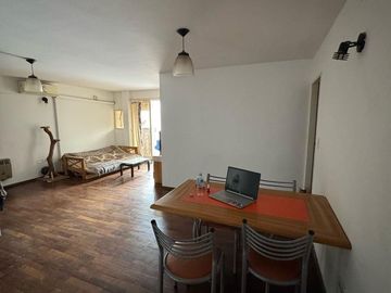 Departamento en Nueva Córdoba de 2 Dormitorios 2 Baños con balcón y amplio Living-Comedor
