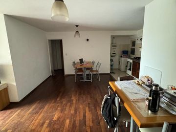 Departamento en Nueva Córdoba de 2 Dormitorios 2 Baños con balcón y amplio Living-Comedor