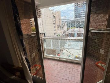 Departamento en Nueva Córdoba de 2 Dormitorios 2 Baños con balcón y amplio Living-Comedor