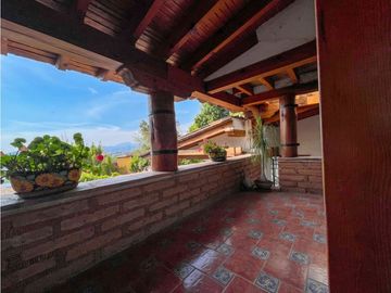 CASA EN VENTA | VALLE DE BRAVO | VISTA AL LAGO