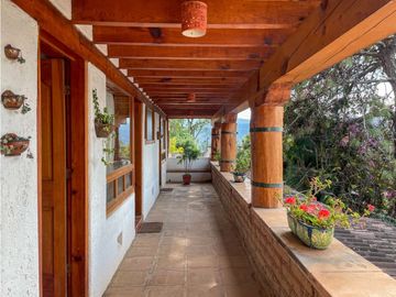 CASA EN VENTA | VALLE DE BRAVO | VISTA AL LAGO