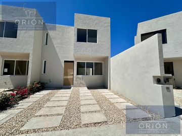 Casa venta Queretaro junto Av Jacal hospital General Queretaro
