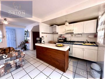 Casa venta sobre Av Candiles  Corregidora Queretaro cerca Jardines de la Hacienda