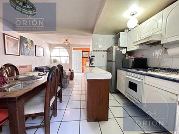Casa venta en esquina en privada abierta Corregidora Queretaro cerca Tejeda