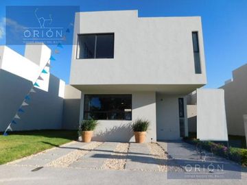 Casa venta nueva Queretaro cerca El Pueblito Puerta Real