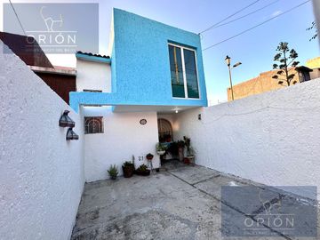 Casa venta Av Candiles Queretaro Plusvalia Inversion Alta demanda