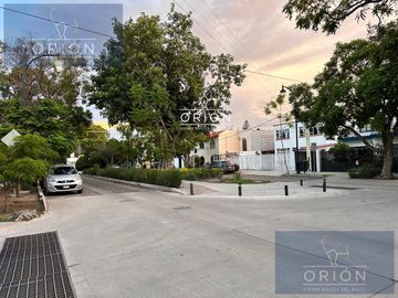 Casa en venta col Niños Heroes Queretaro cerca UAQ IMSS REGIONAL 1 ZARAGOZA