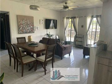 VENTA DE CASA EN BOQUETE.   DE 1,000 METROS COMPLETAMENTE CERCADA