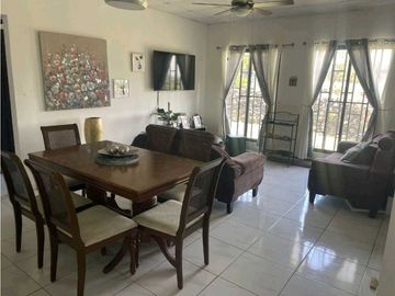 VENTA DE CASA EN BOQUETE.   DE 1,000 METROS COMPLETAMENTE CERCADA