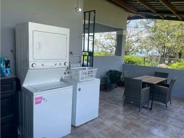VENTA DE CASA EN BOQUETE.   DE 1,000 METROS COMPLETAMENTE CERCADA