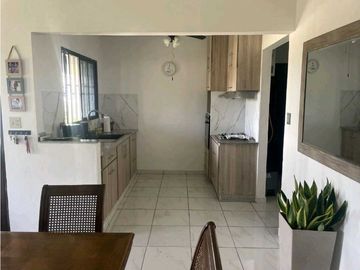 VENTA DE CASA EN BOQUETE.   DE 1,000 METROS COMPLETAMENTE CERCADA