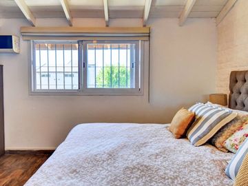CASA DUPLEX 5 AMBIENTES VENTA OLIVOS PILETA