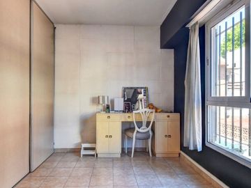 CASA DUPLEX 5 AMBIENTES VENTA OLIVOS PILETA
