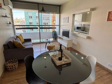 Venta Departamento Amoblado Peatonal Sarmiento.