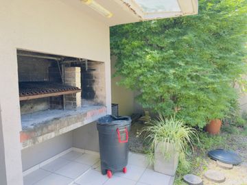 Depto. Venta 2 amb Patio PH PORTEÑO SUM V. Urquiza