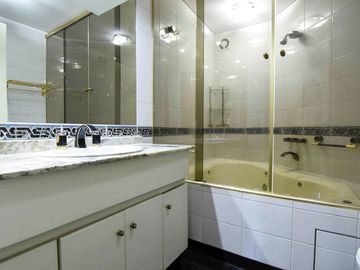 VENTA 4 AMBIENTES + DEP 209 M2 GOYENA 1100 COCHERA