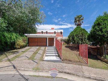 VENTA CASA 5 DORMIT. EN LA CUESTA VILLA CARLOS PAZ