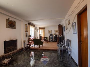 VENTA CASA 5 DORMIT. EN LA CUESTA VILLA CARLOS PAZ