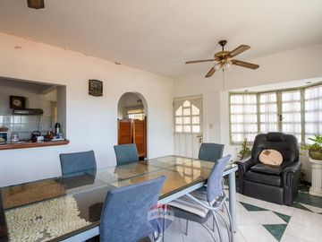 VENTA CASA 5 DORMIT. EN LA CUESTA VILLA CARLOS PAZ